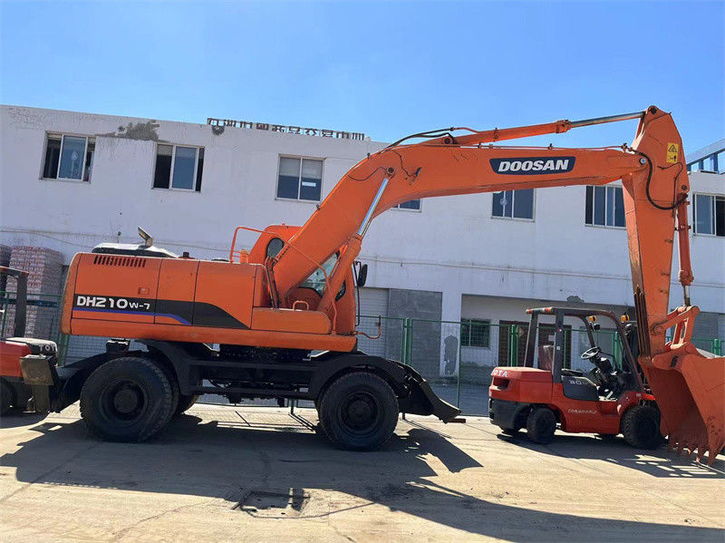 Original Used Doosan DH210W Wheel Excavator Used Doosan 21 Ton Wheel Excavator