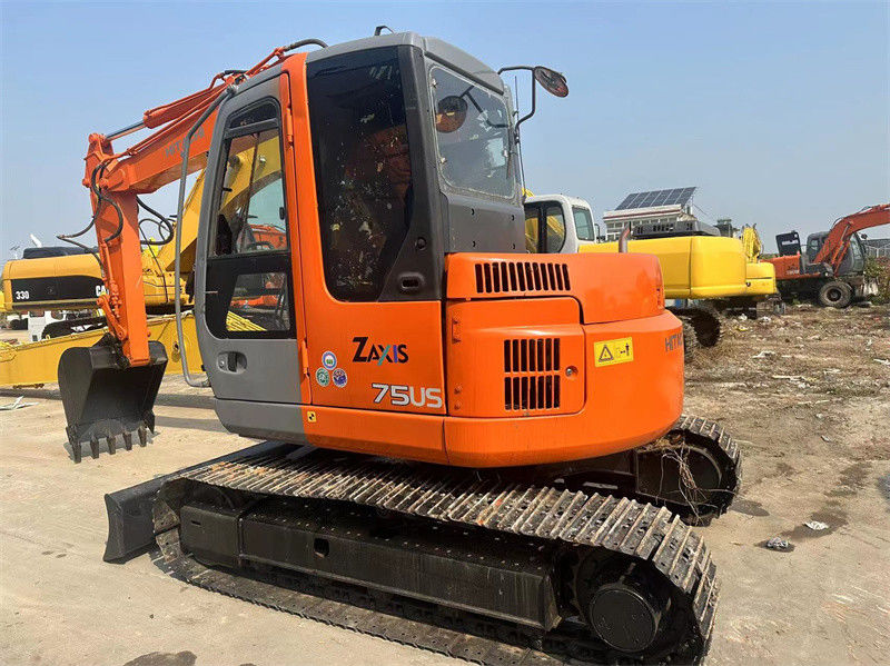 Used Hitachi ZX75US Mini Excavator Used 7.5 Ton Hitachi ZX75 Mini Excavator Digger