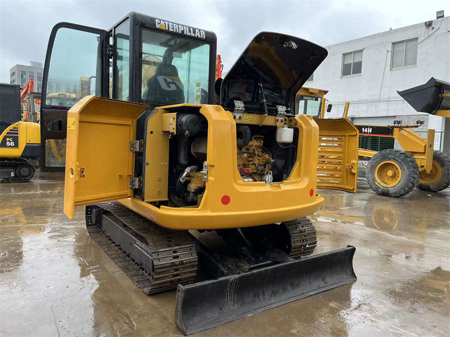 Small Digger CAT 305.5E2 Used Hydraulic Excavator Weight 5 Tons With Blade