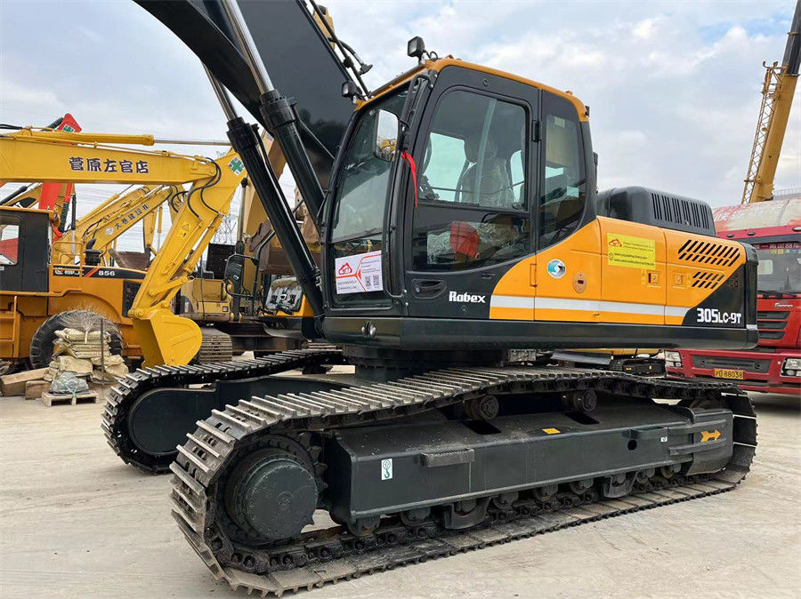 Low Hours 2020 Hyundai 305LC 9T Excavator With And 1.38 M3 Reference Bucket Capacity