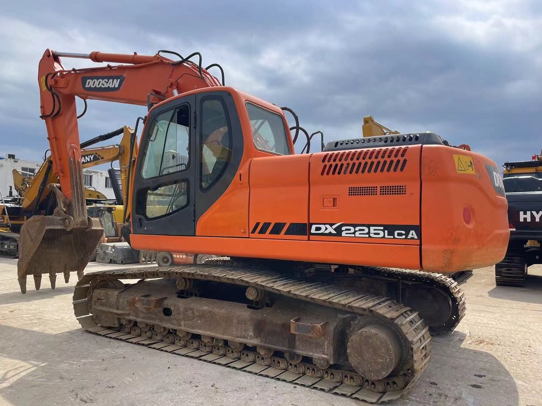 Find Your Perfect Match Used Doosan DX225LCA 22 Ton Excavator in Excellent Condition