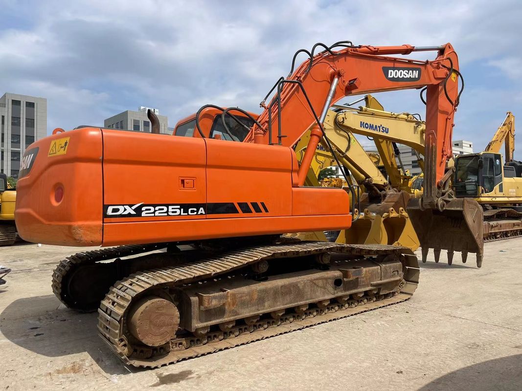 Find Your Perfect Match Used Doosan DX225LCA 22 Ton Excavator in Excellent Condition