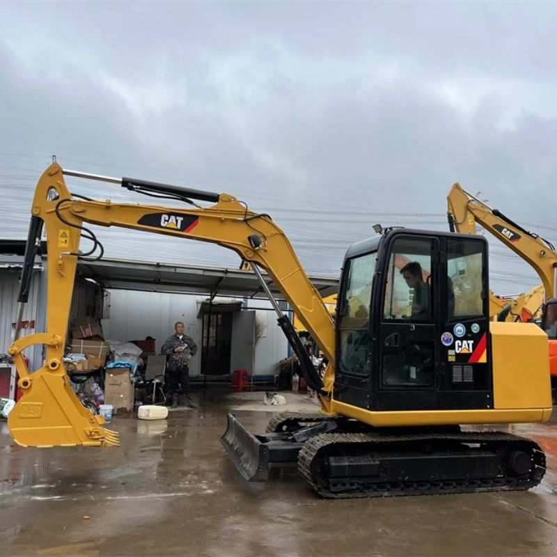Small 5Tons CAT 305.5E2 Excavator with C2.4 Diesel Engine Compact Size