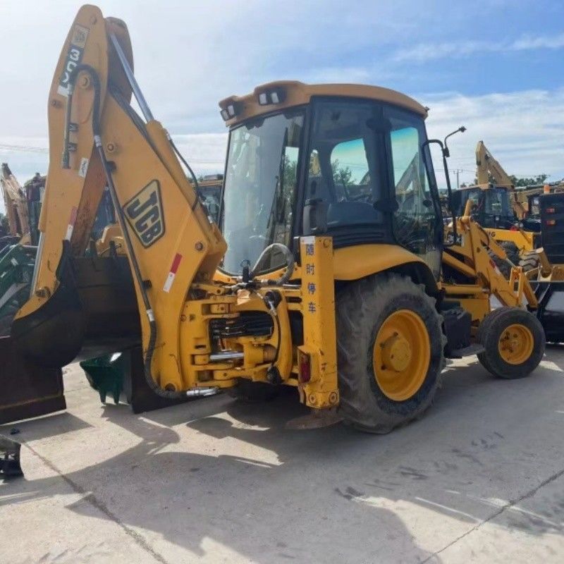 Original Paint JCB 3CX Backhoe Loader 4 Wheels Drive for Excavation and Loading