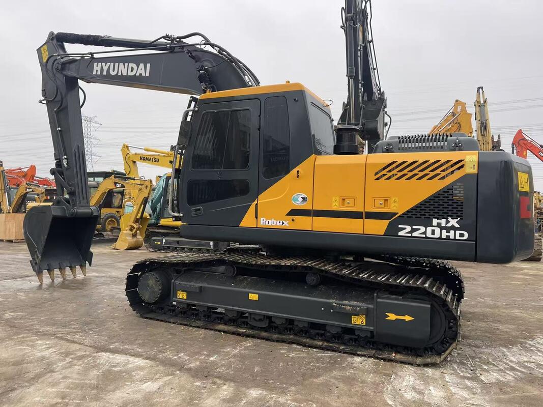 Used Hyundai Excavator HX220HD Heavy Duty 22 Ton Class Machine with Reinforced Structure and 120kw Power for Mining and Quarrying