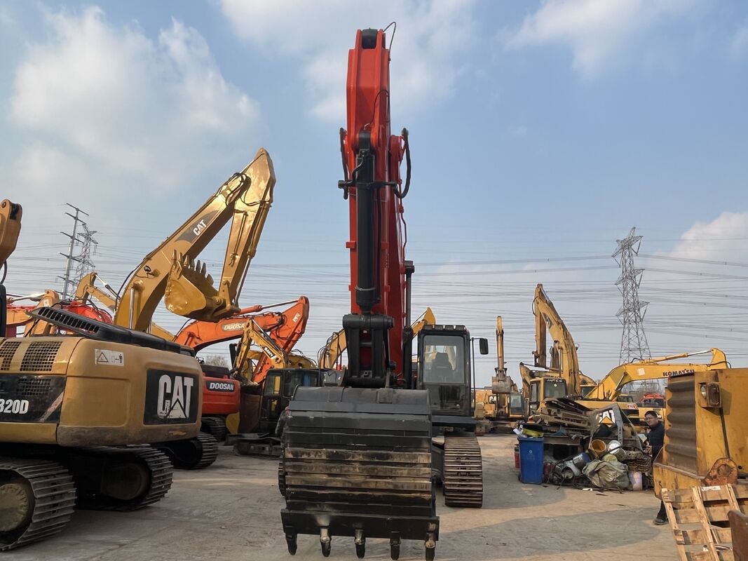 Used Doosan DX360 Excavator with Comfortable Operator Cabin and Strong Breakout Force Suitable for Demanding Excavation Work