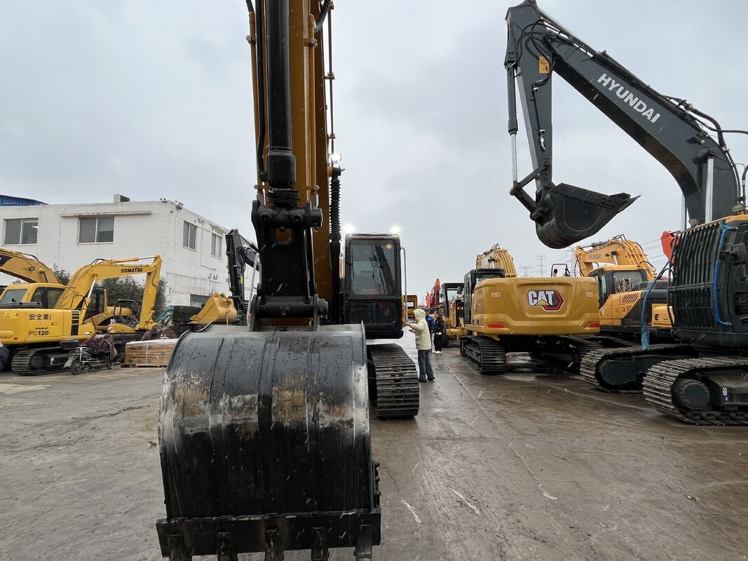 Used Sany Excavator SY215C with Excellent Visibility Operator Cabin and Energy Engine for Improved Productivity on Site