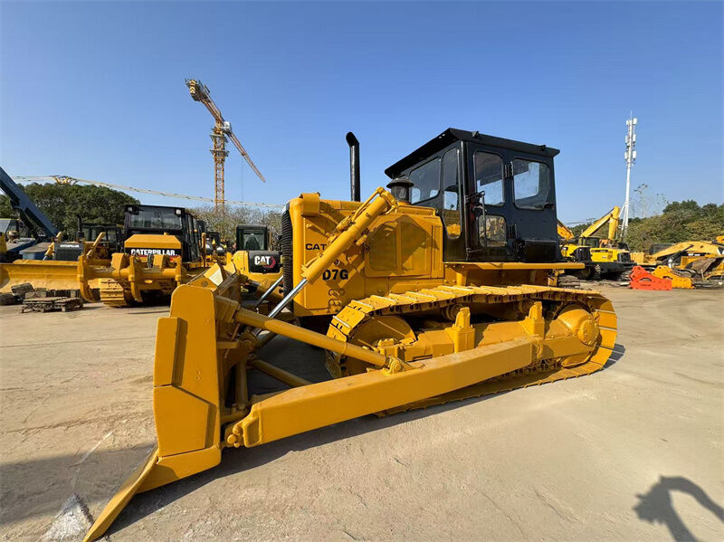 Original Used CAT D7G Bulldozer with 3306 Engine, 20230kg Operation Weight, and Straight Tilt Blade
